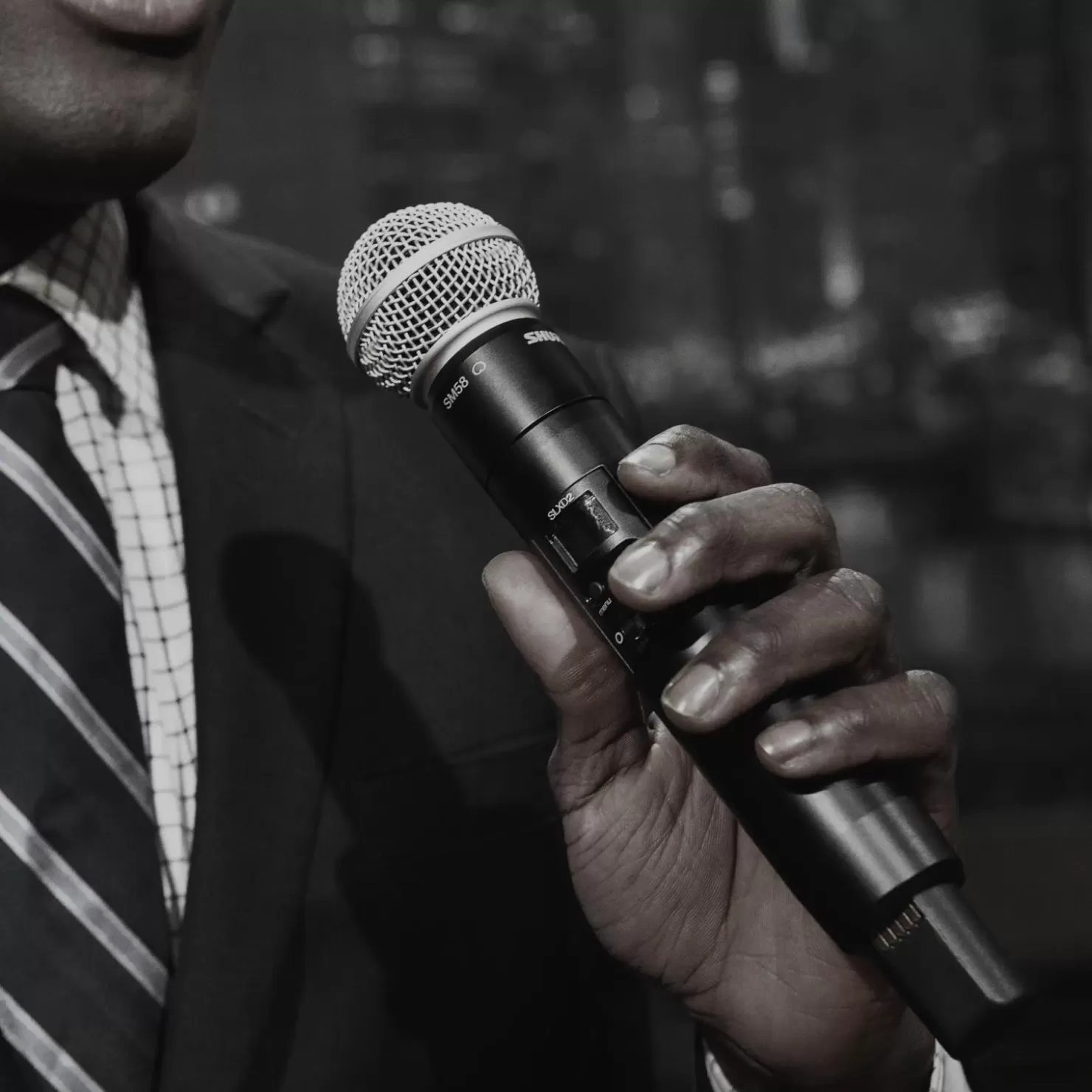 Shure QLX-D® | Wireless Systems